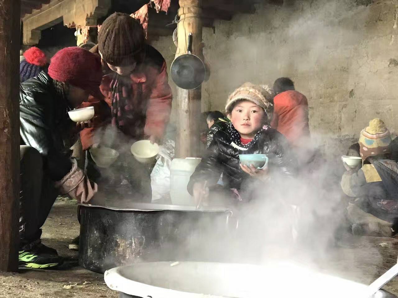 三亚袁建数据备份与恢复有限公司公益回顾丨家国同欢月同圆 温暖满载甘孜州(图10)